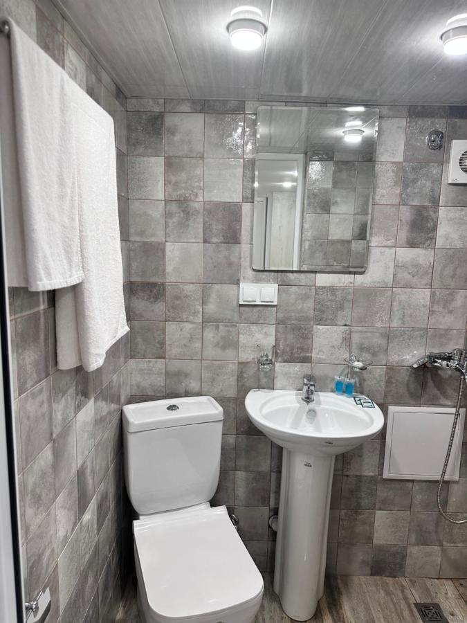 Mandarin Hotel Jerevan Eksteriør billede